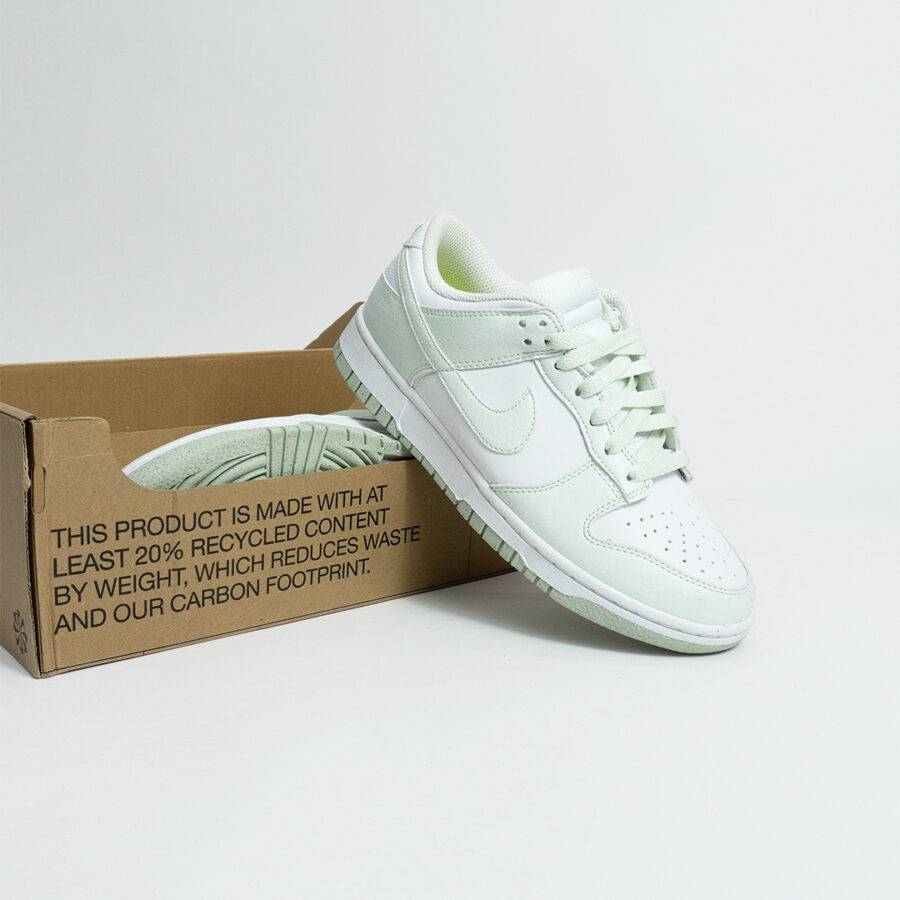 DUNK LOW BARELY GREEN