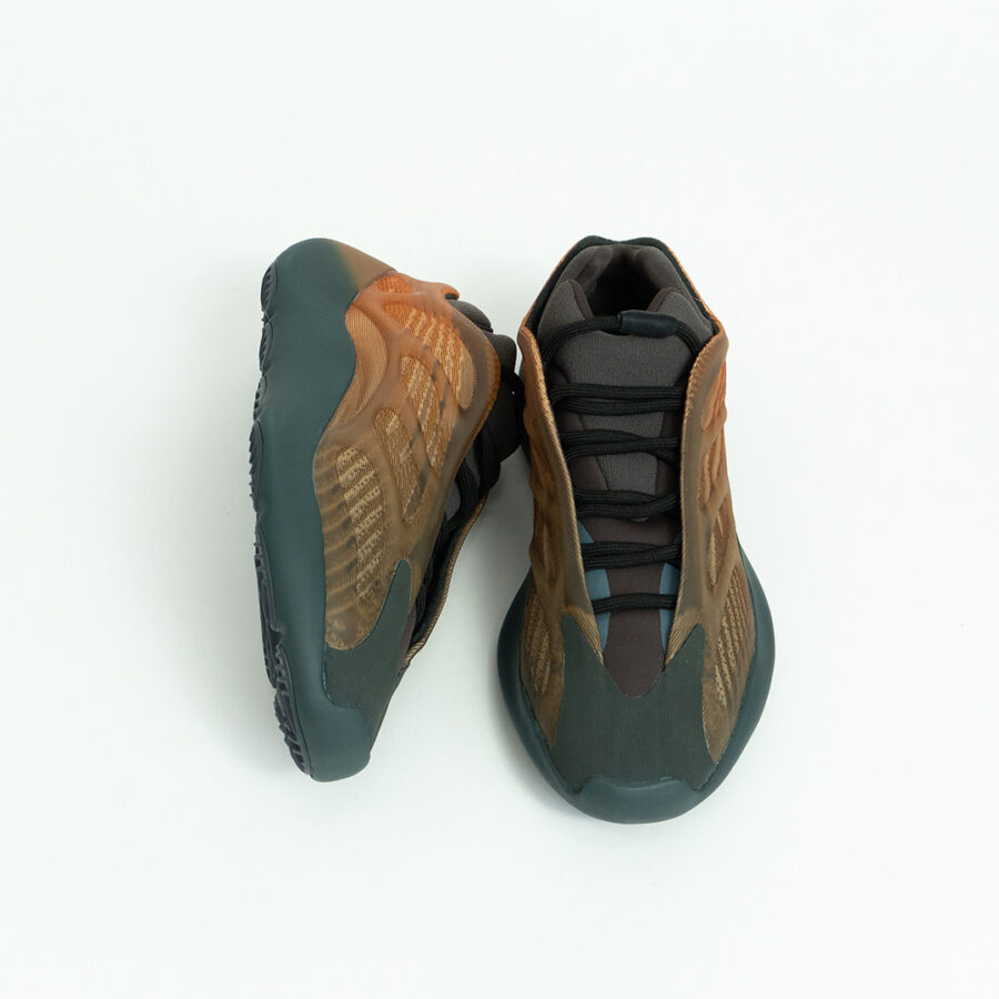YEEZY 700 V3 COPPER FADE