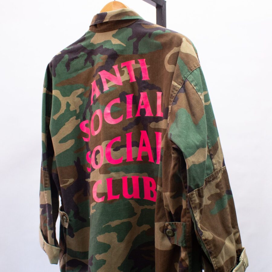 ANTI SOCIAL SOCIAL CLUB  ( XL )