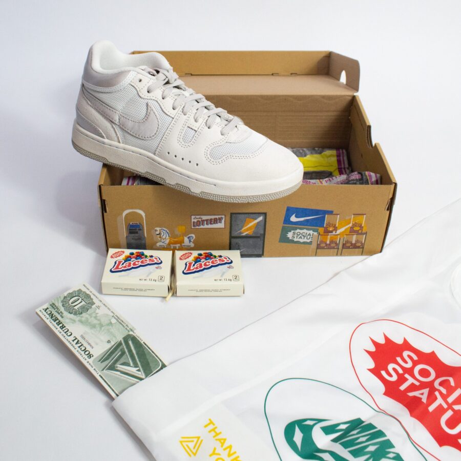 NIKE MAC ATTACK SOCIAL STATUS