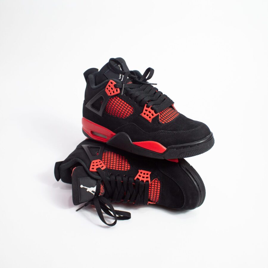 JORDAN 4 RED THUNDER  8.5 US