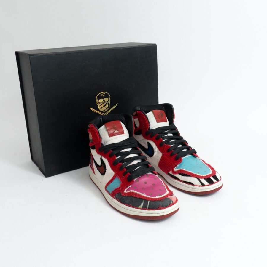 J1 LOS MEDELLIN X THE SHOE SURGEON 10.5 US