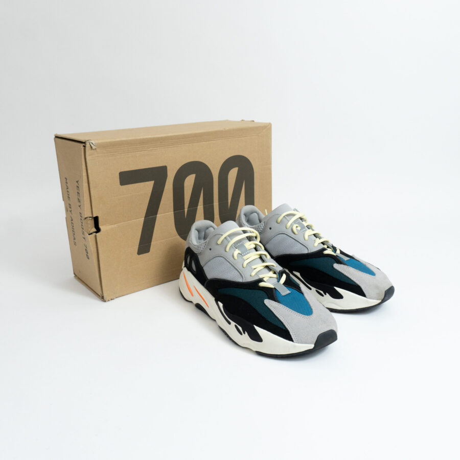 YEEZY WAVE RUNNER 12.5 US