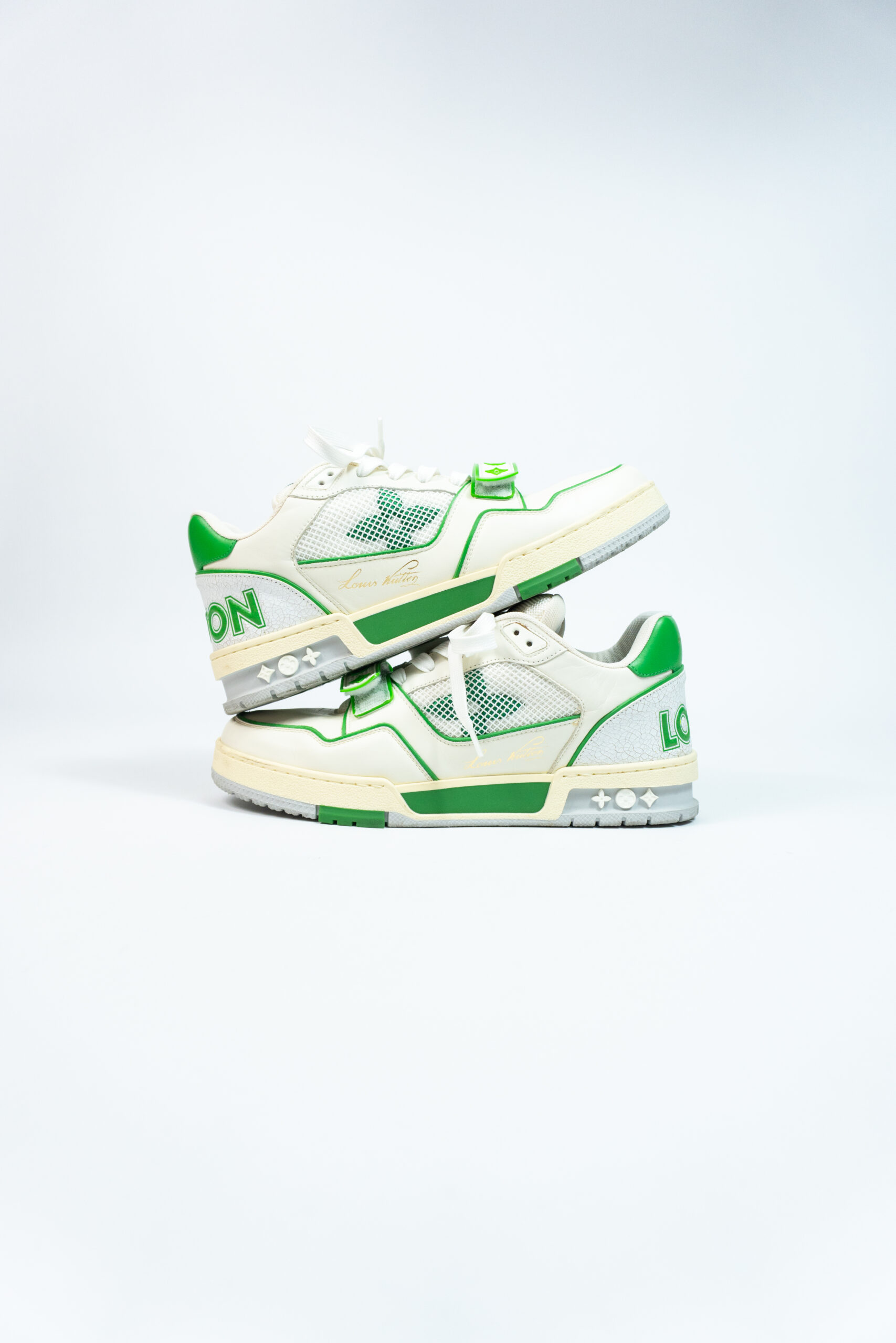 LOUIS VUITTON TRAINER VINTAGE GREEN 7.5 US