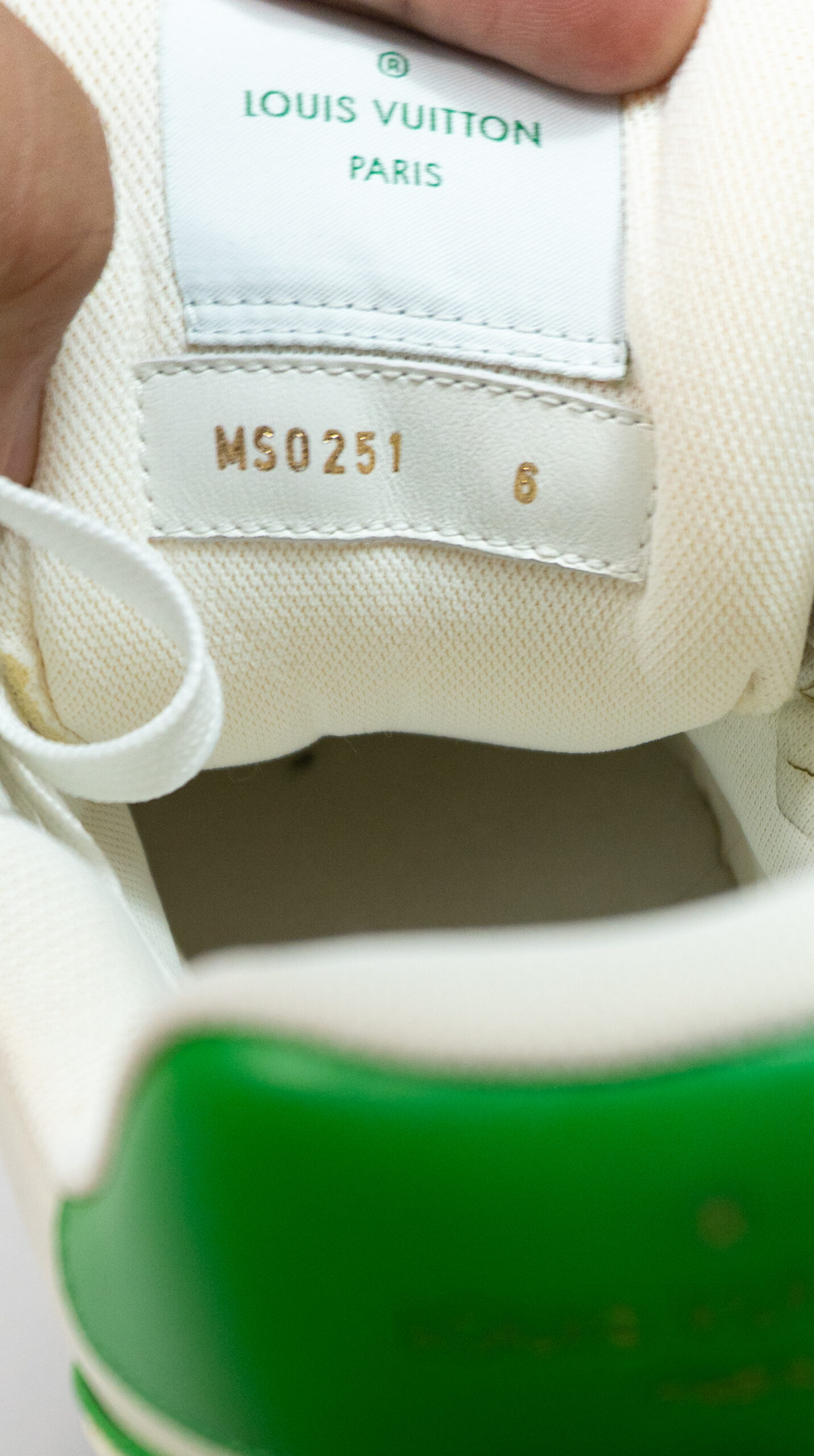 LOUIS VUITTON TRAINER VINTAGE GREEN 7.5 US