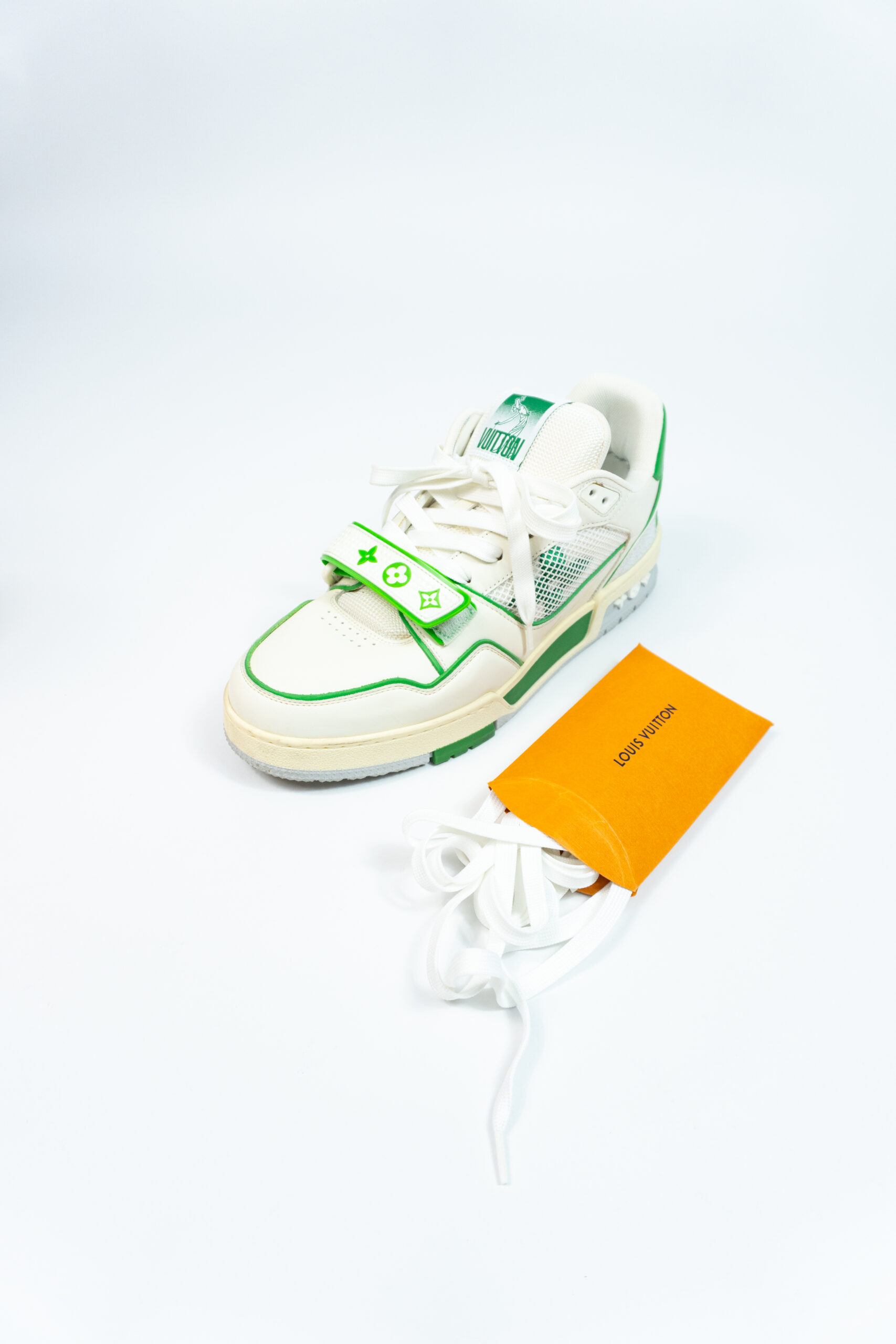 LOUIS VUITTON TRAINER VINTAGE GREEN 7.5 US