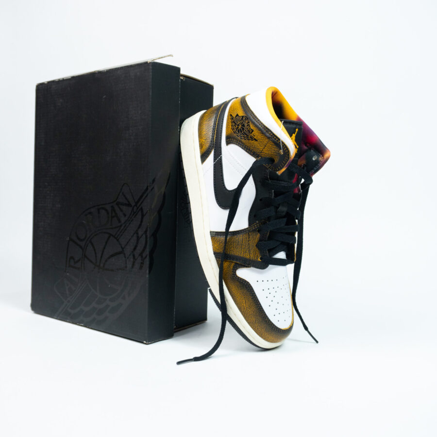 JORDAN 1 MID WEAR AWAY PALE ORANGE