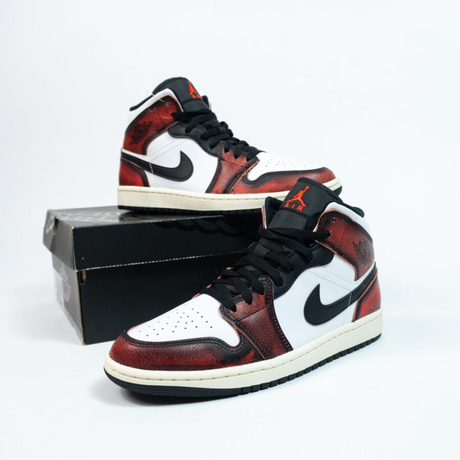 JORDAN 1 MID WEAR AWAY CHICAGO