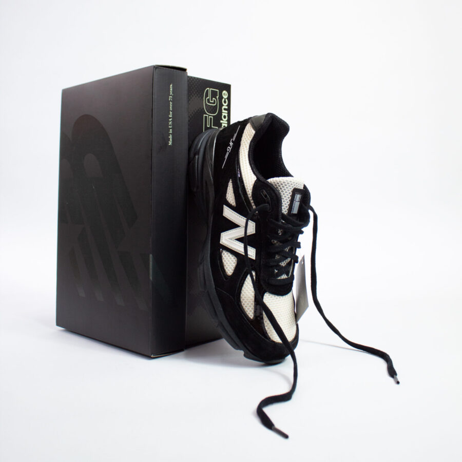 NEW BALANCE 990 V4 JOE FRESHGOODS 98´OUTRO