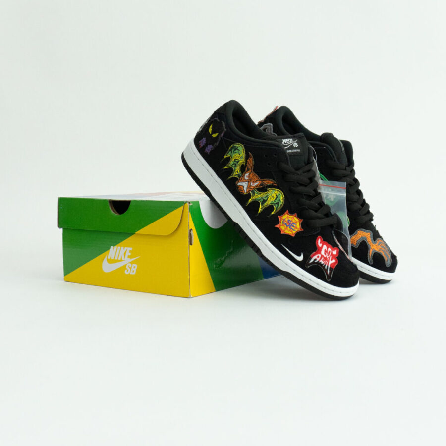 NIKE SB DUNK NECKFACE