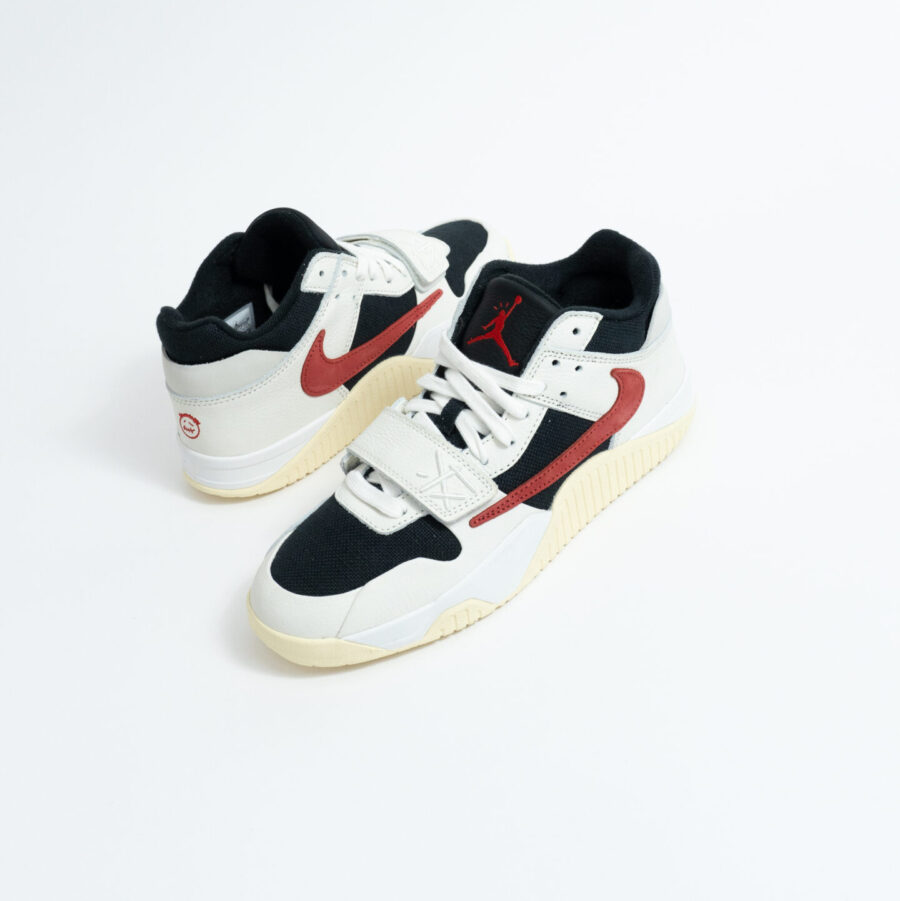 JORDAN JUMPMAN JACK UNIVERSITY RED