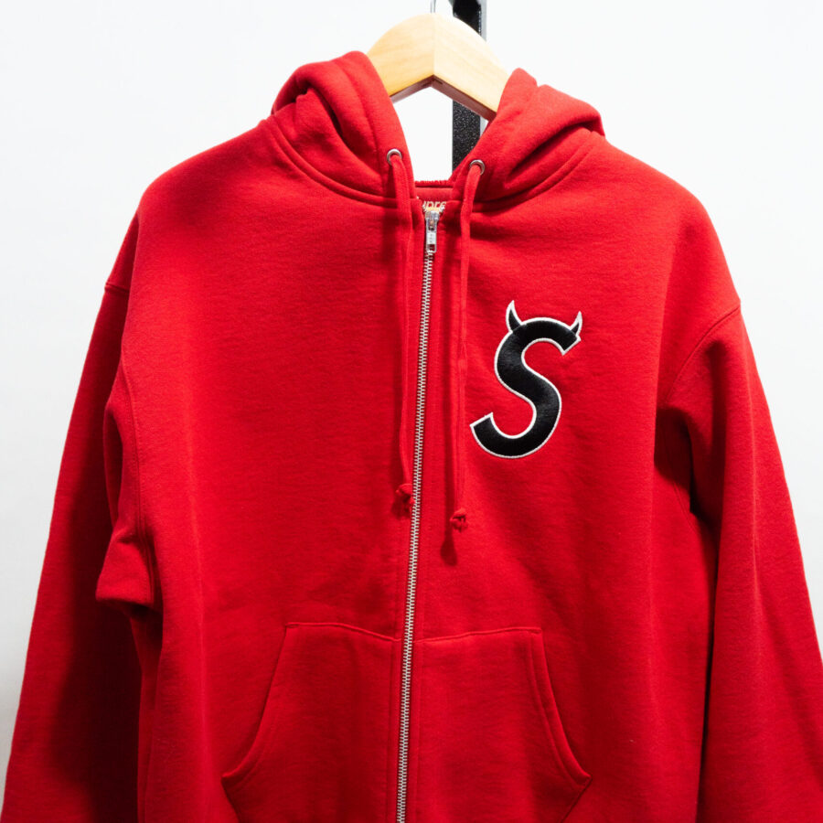 SUPREME S DEVIL RED