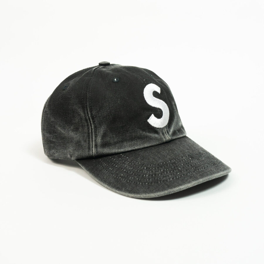 SUPREME COAT CAP BLACK