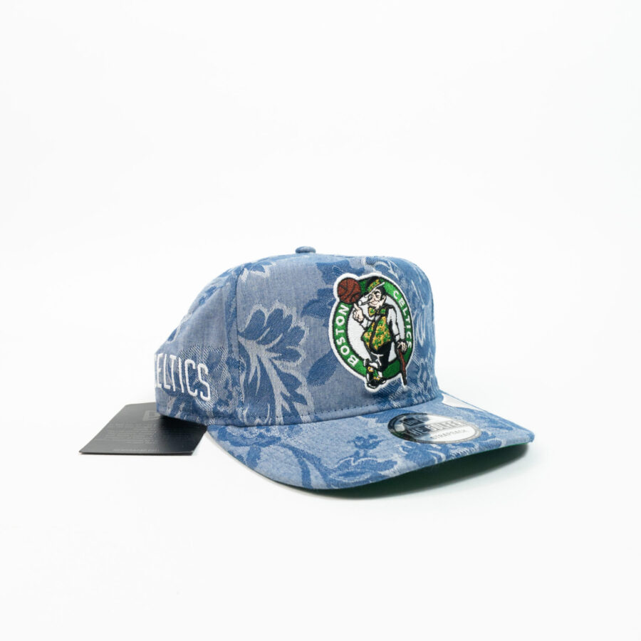BOSTON GOLFER TREELOOMS