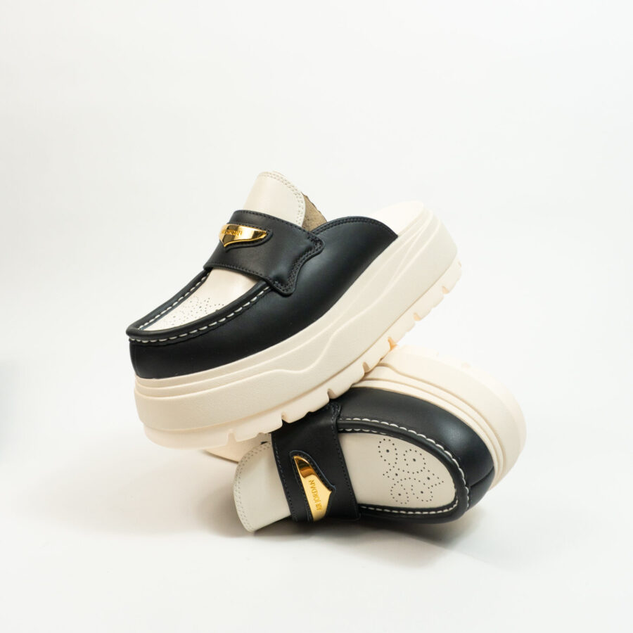 JORDAN MULE CREAM AND WHITE