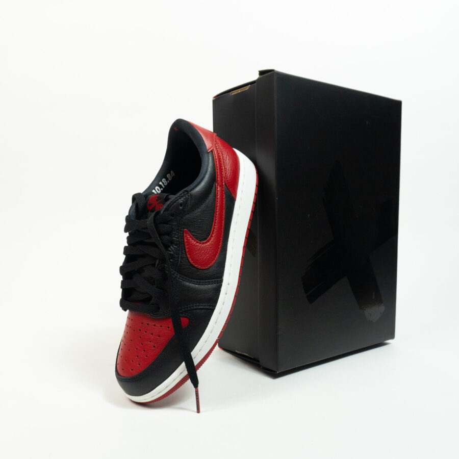 JORDAN 1 LOW BANNED