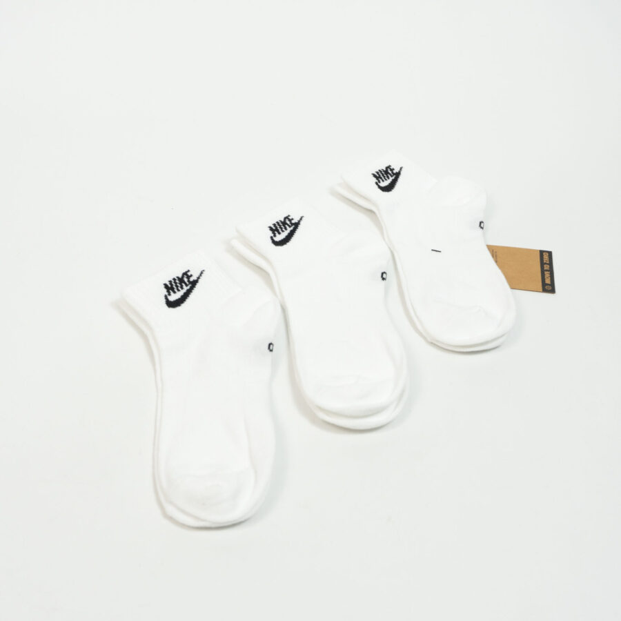 NIKE QUARTER 3 PACK