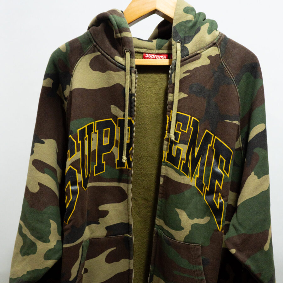 SUPREME CAMO WASHED ARC