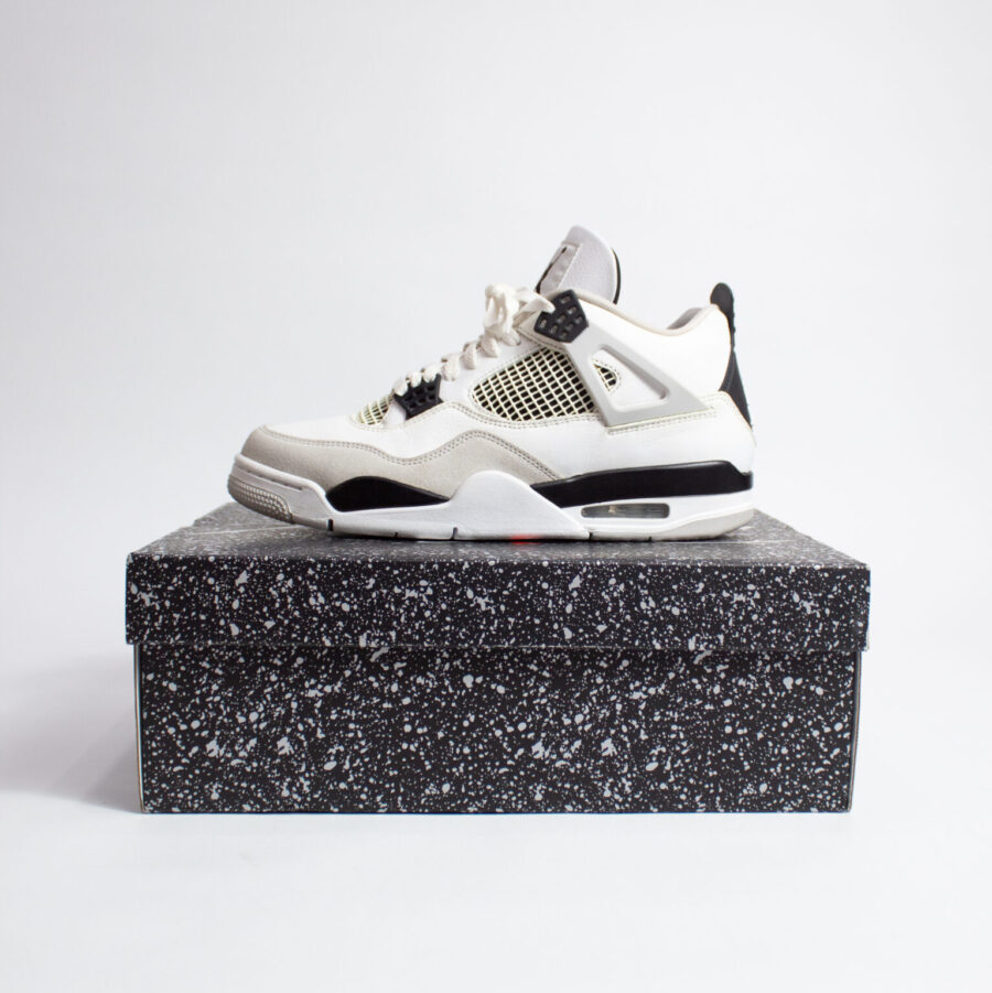 JORDAN 4 MILITARY BLACK 10.5 US
