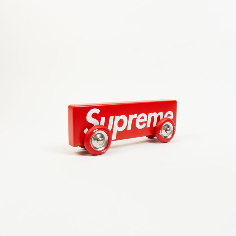 SUPREME X VILAC BOX LOGO