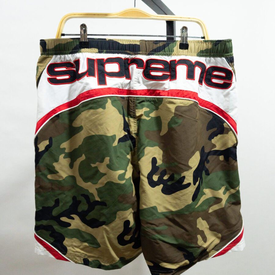 SUPREME POOL SHORT CAMO